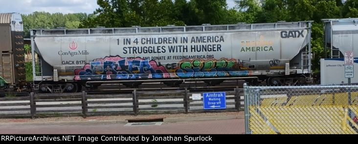 GACX 8175, "Feeding America" message